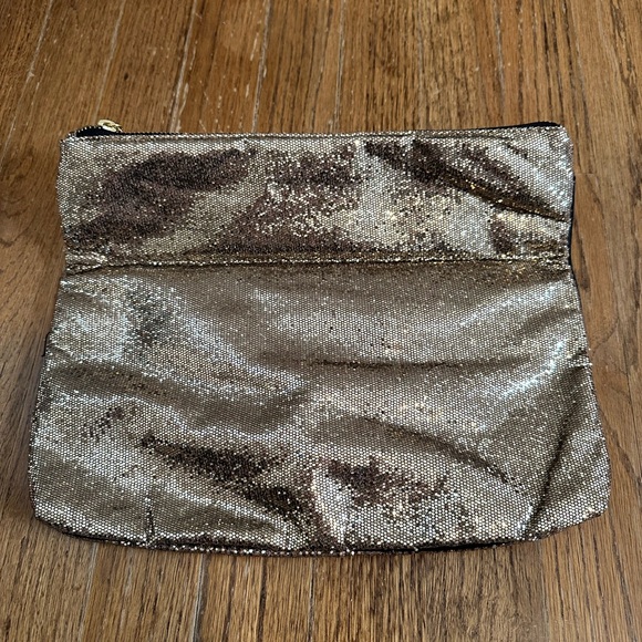Victorias Secret Clutch Sequin Shiny Sparkle Fold Over Zippered Pouch Logo VS - Picture 5 of 9